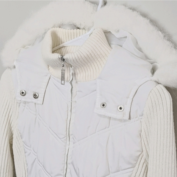 Women's White Hooded Jacket - Picture 6 of 7